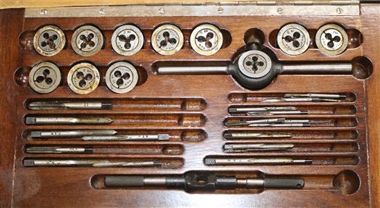 A Thornton draughtsmans set and miscellaneous items,
